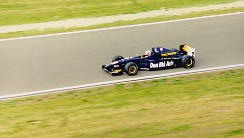 F1 1999-135